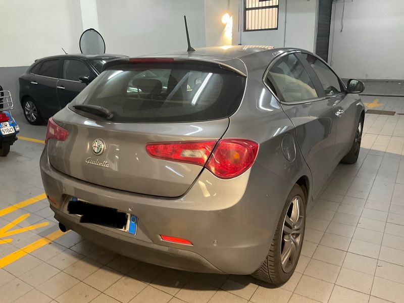 Alfa Romeo Giulietta 1.6 JTDM Distinctive 2014 – снимка 2