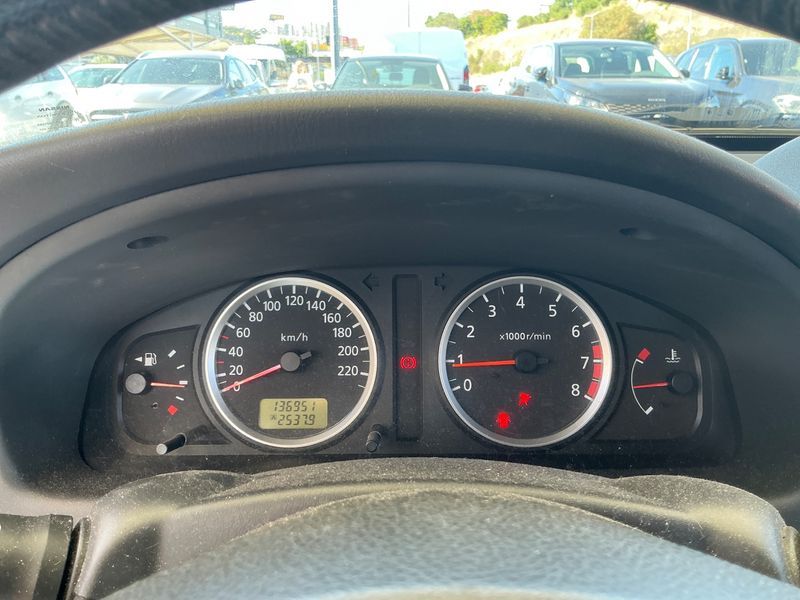 Nissan Almera 1.5 Acenta — zdjęcie 4