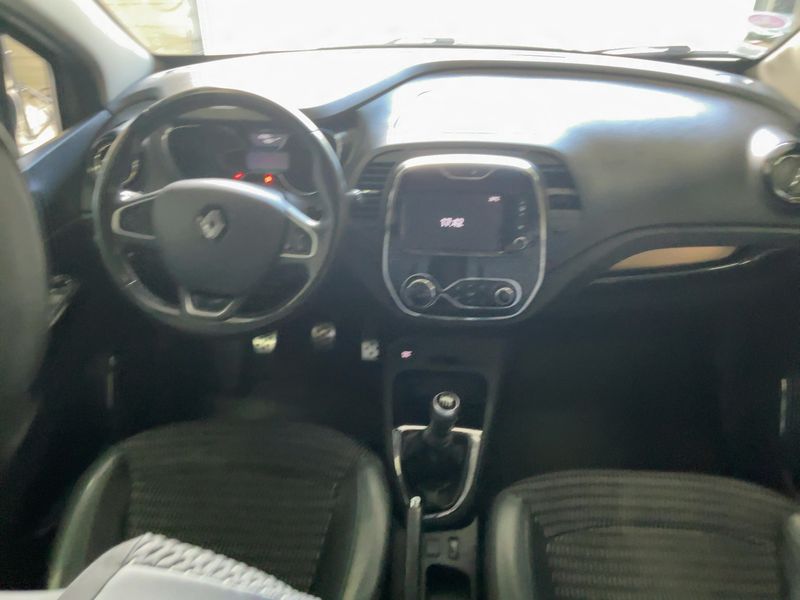 Renault Captur 1.2 TCe Energy Intens — zdjęcie 12