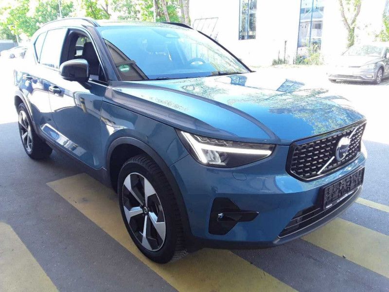 Volvo XC40 2024