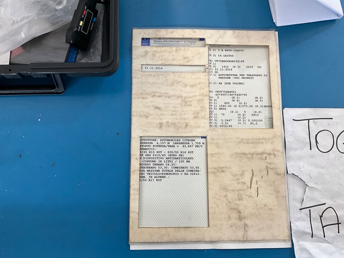 Citroen C4 Cactus 1.6 Blue-HDi Shine