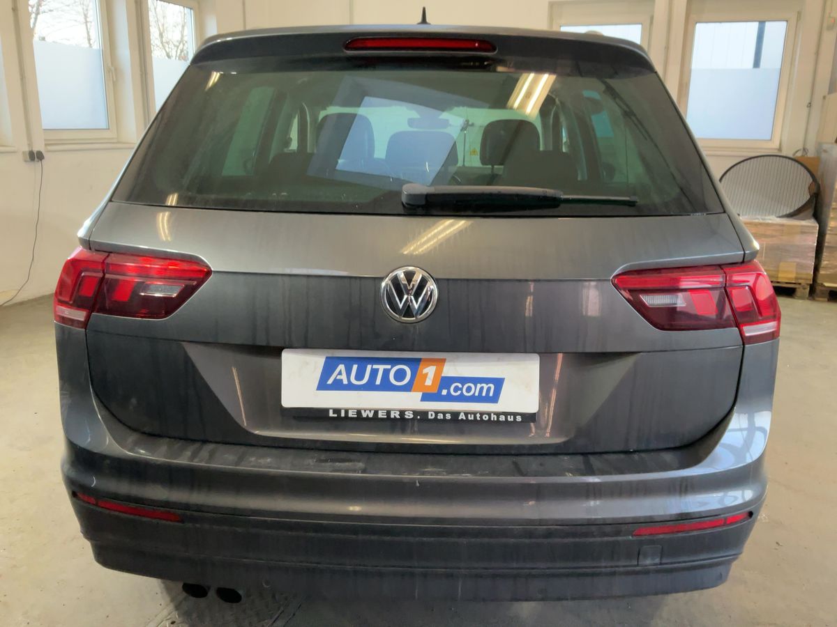Volkswagen Tiguan 2018 — photo 8