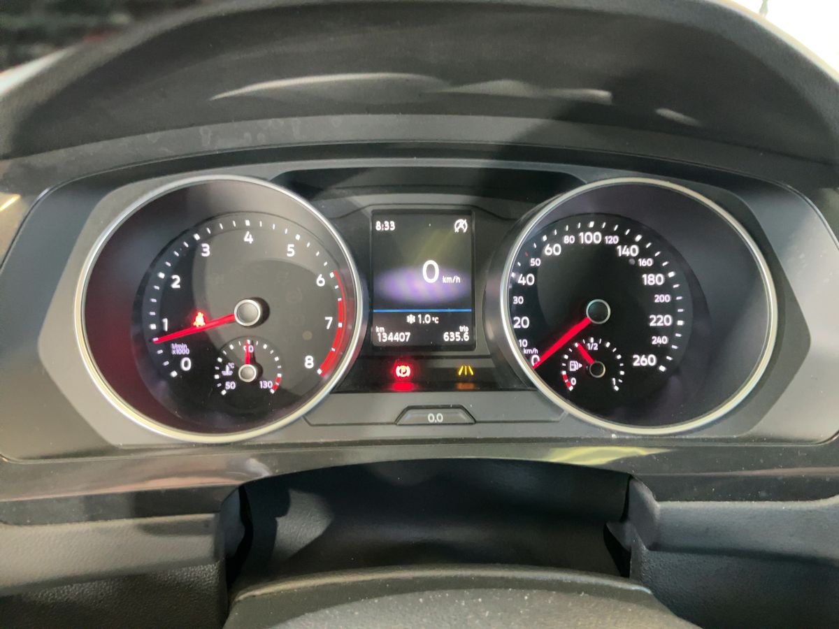 Volkswagen Tiguan 2018 — photo 20