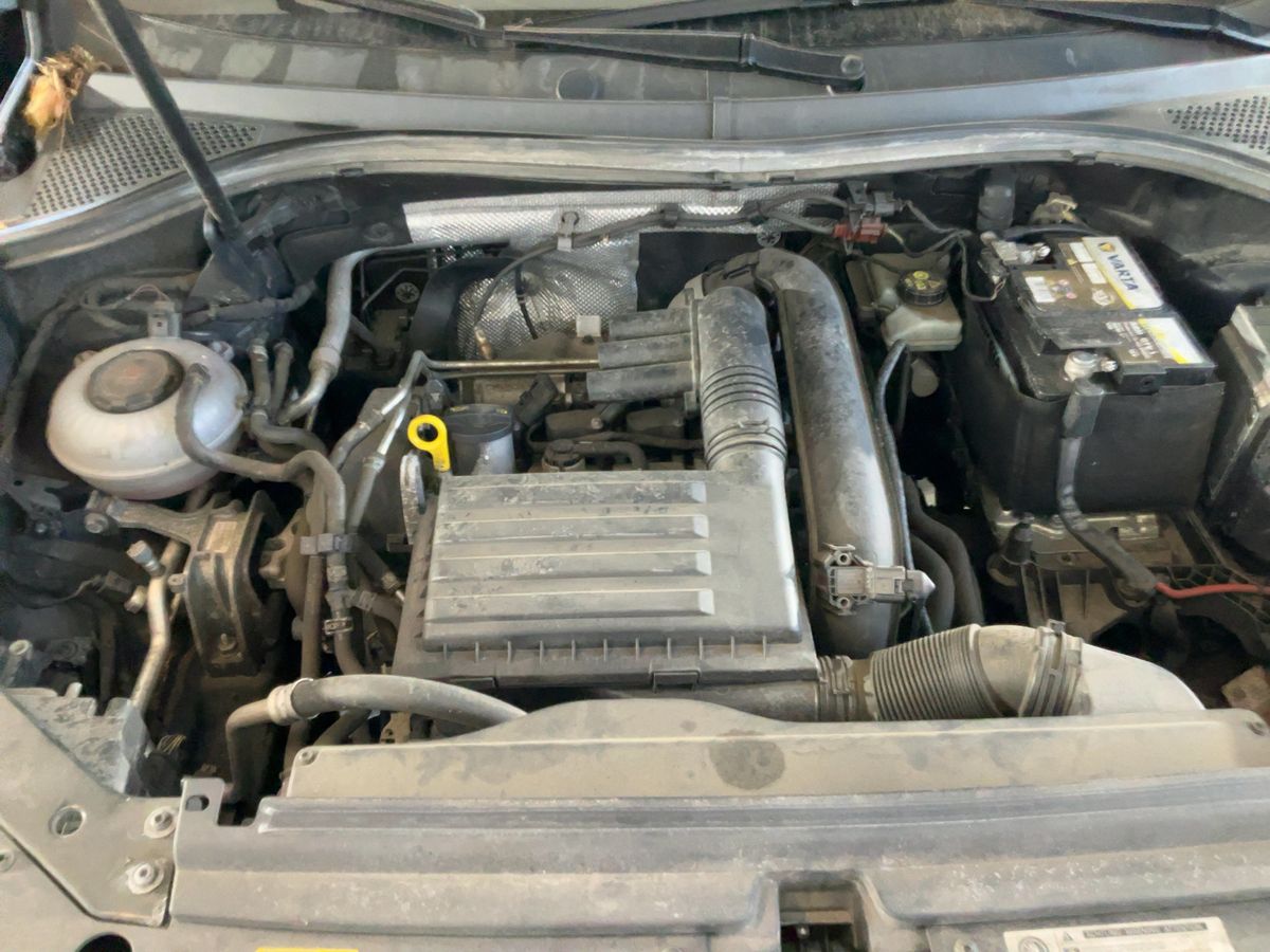 Volkswagen Tiguan 2018 — photo 24