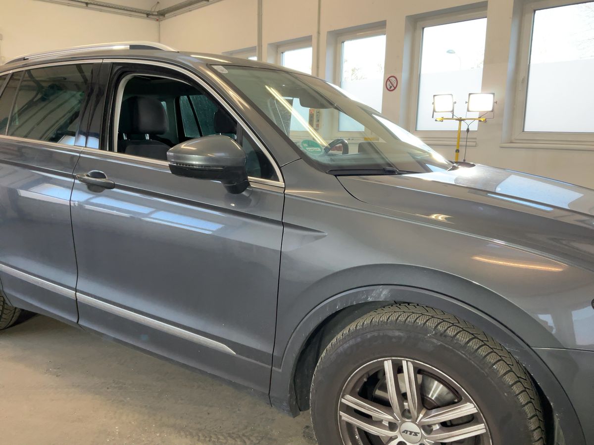 Volkswagen Tiguan 2018 — photo 13