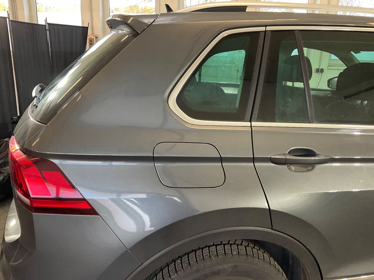 Volkswagen Tiguan 2018 — photo 34
