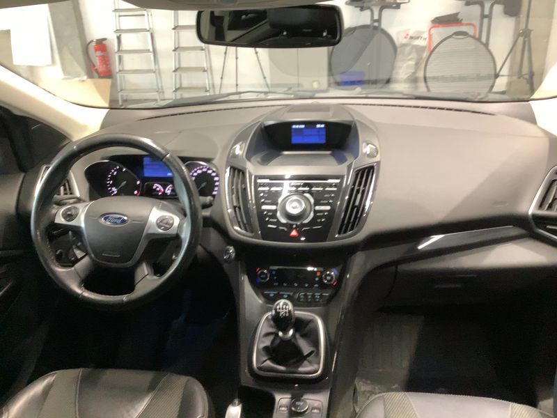Ford Kuga 2.0 TDCi Individual — zdjęcie 12