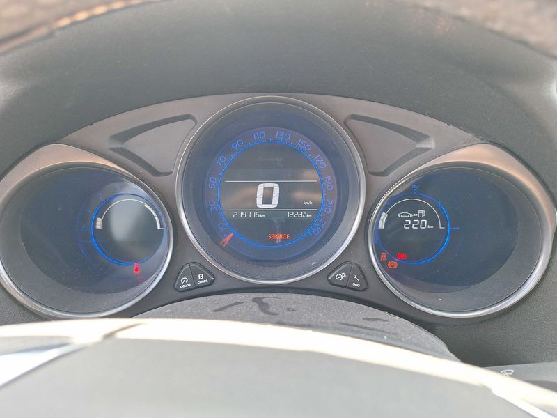 Citroen C4 1.6 HDi Confort — zdjęcie 12