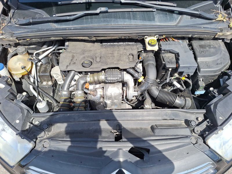Citroen C4 1.6 HDi Confort — zdjęcie 8