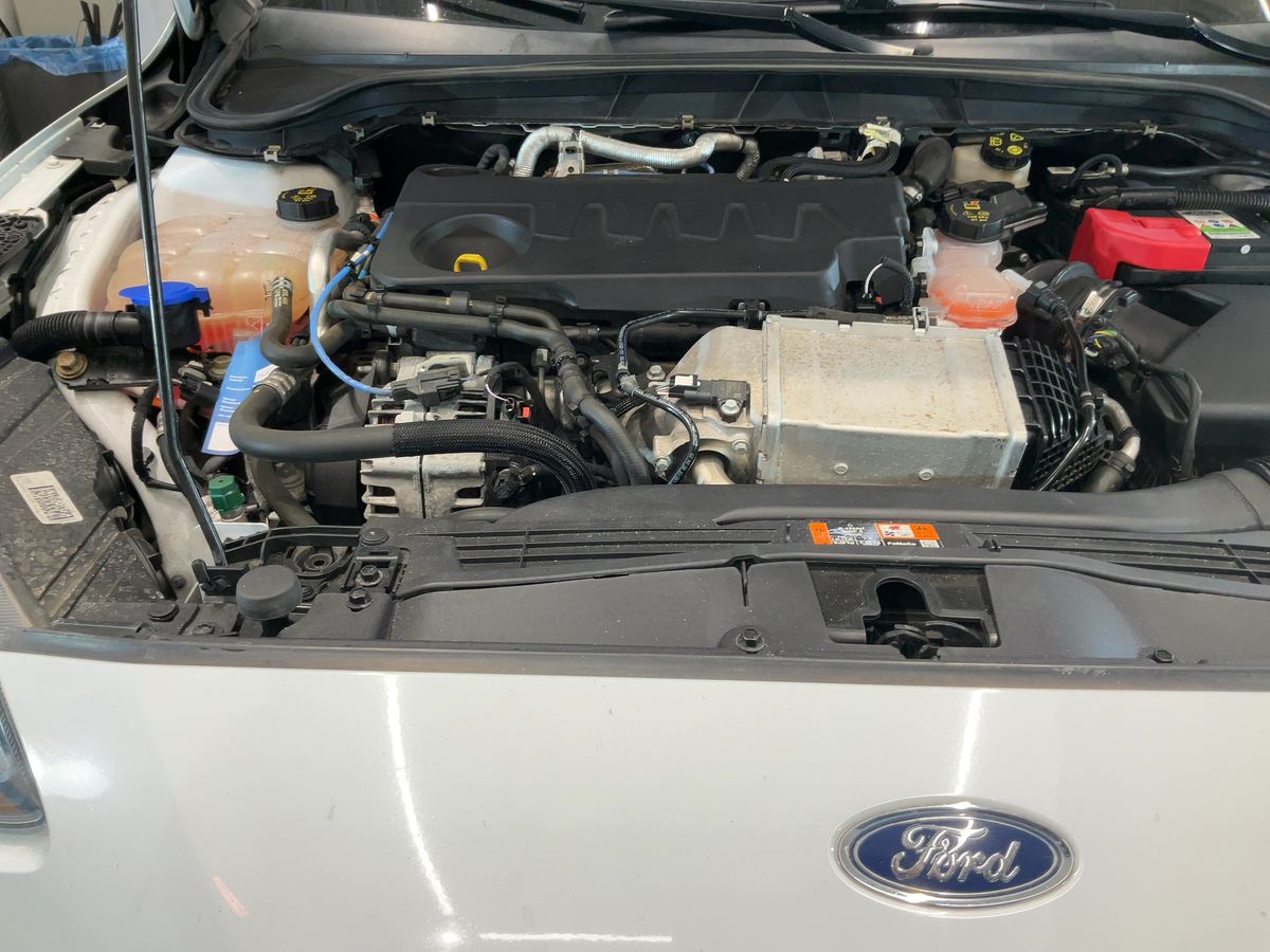 Ford Focus 2019 — photo 22