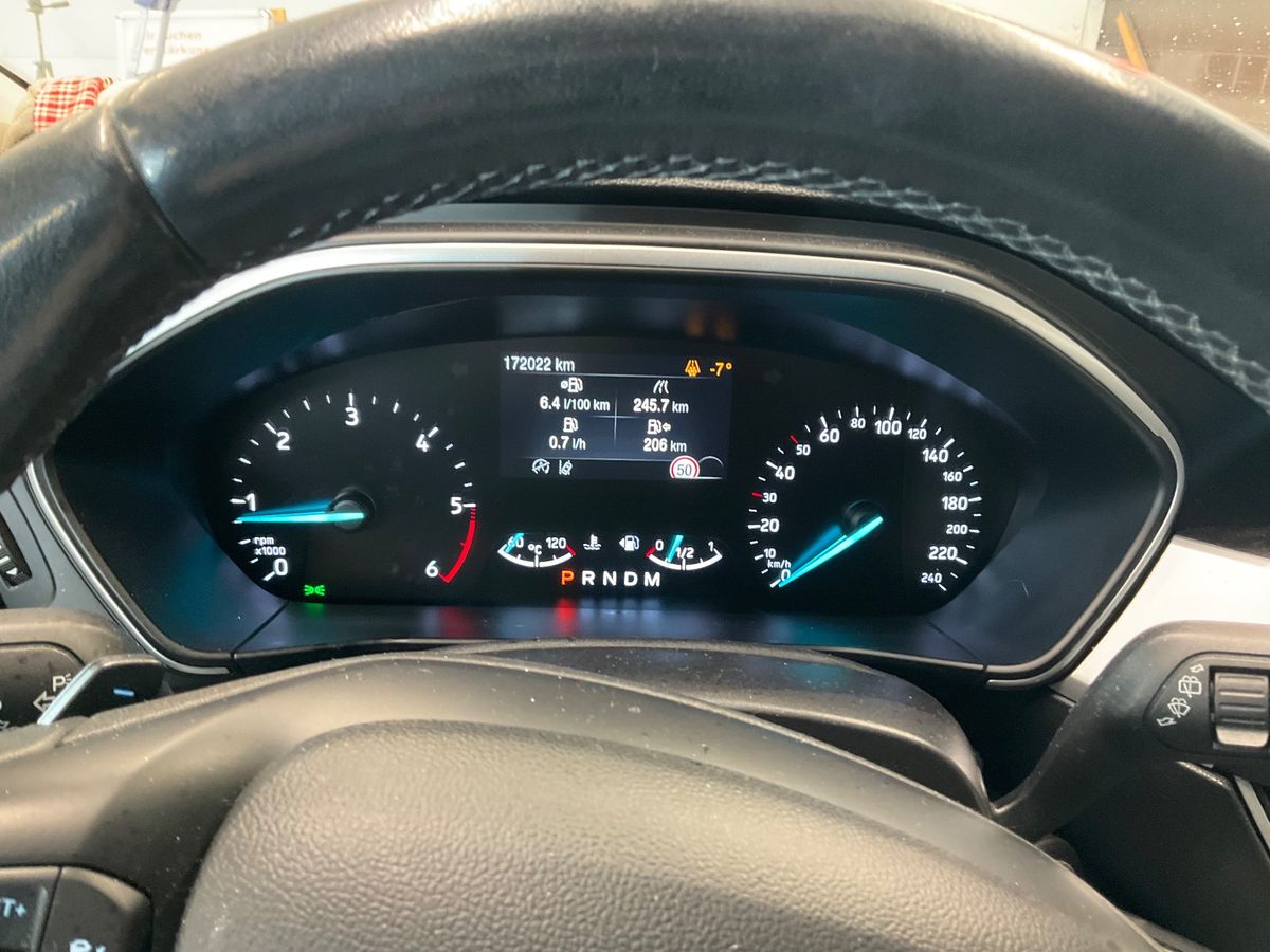 Ford Focus 2019 — photo 19
