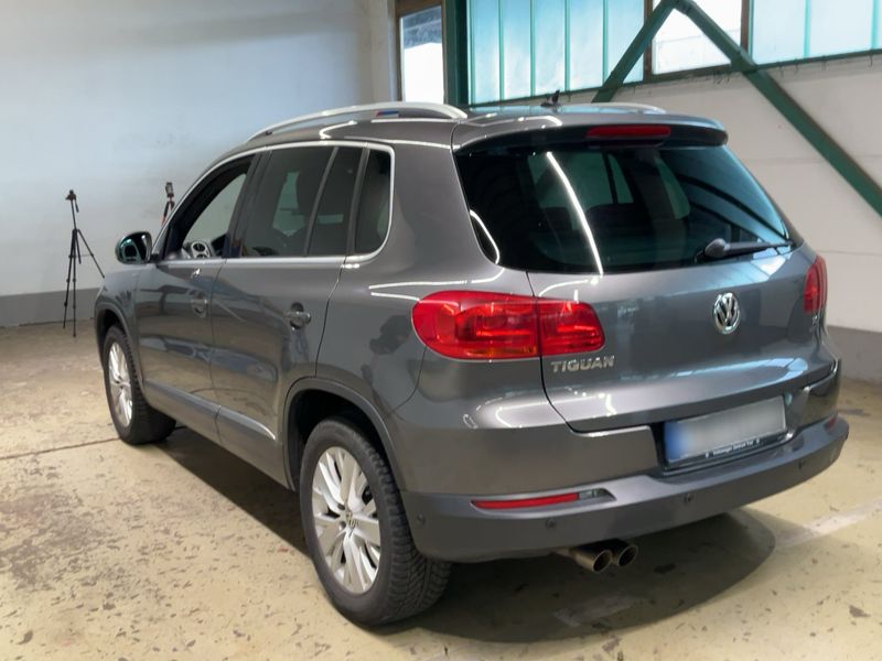 Volkswagen Tiguan 1.4 TSI Life BlueMotion Tech — zdjęcie 3