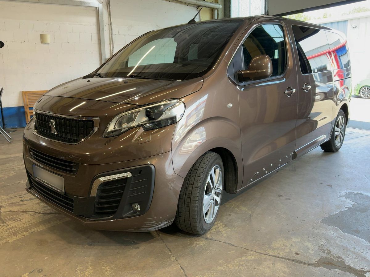 Peugeot Expert 2018 — photo 1