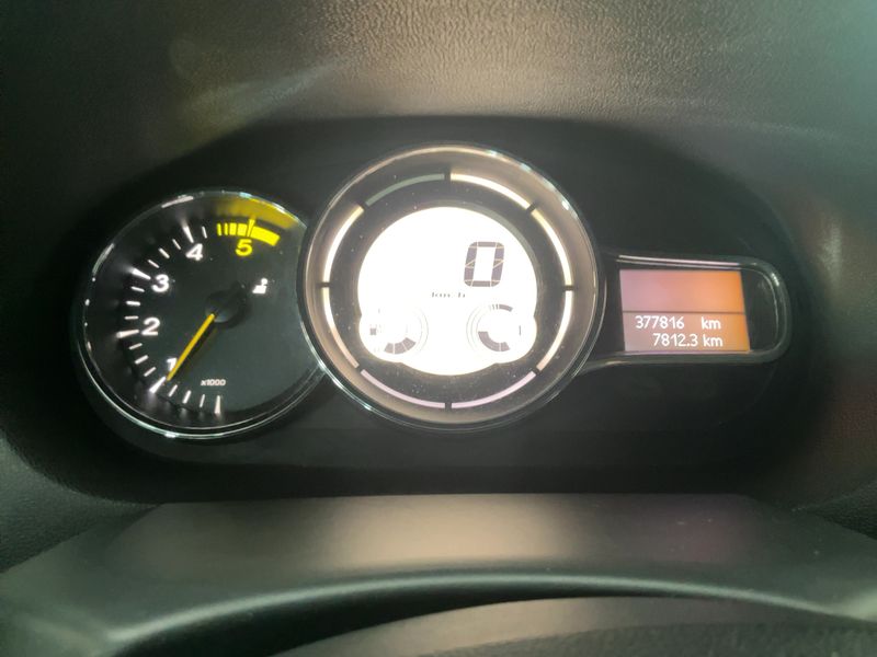 Renault Megane 1.5 dCi Runaway 2012 – снимка 4