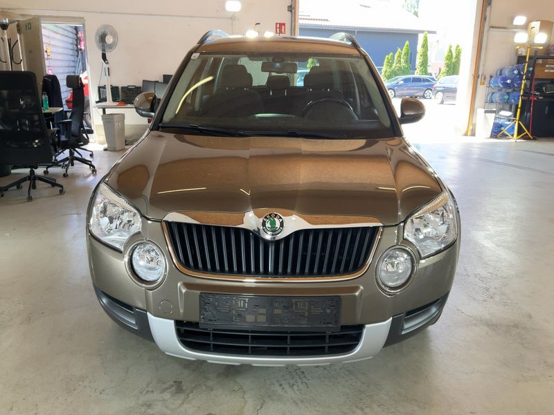 Skoda Yeti 1.2 TSI Elegance — zdjęcie 9