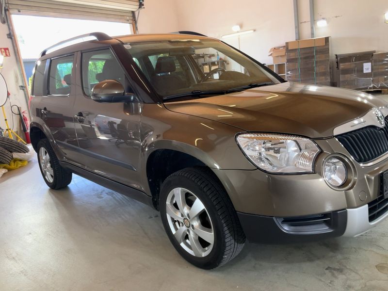 Skoda Yeti 1.2 TSI Elegance — zdjęcie 8