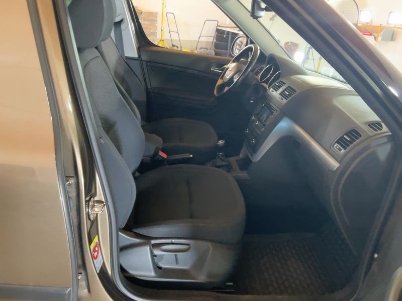 Skoda Yeti 1.2 TSI Elegance — zdjęcie 11