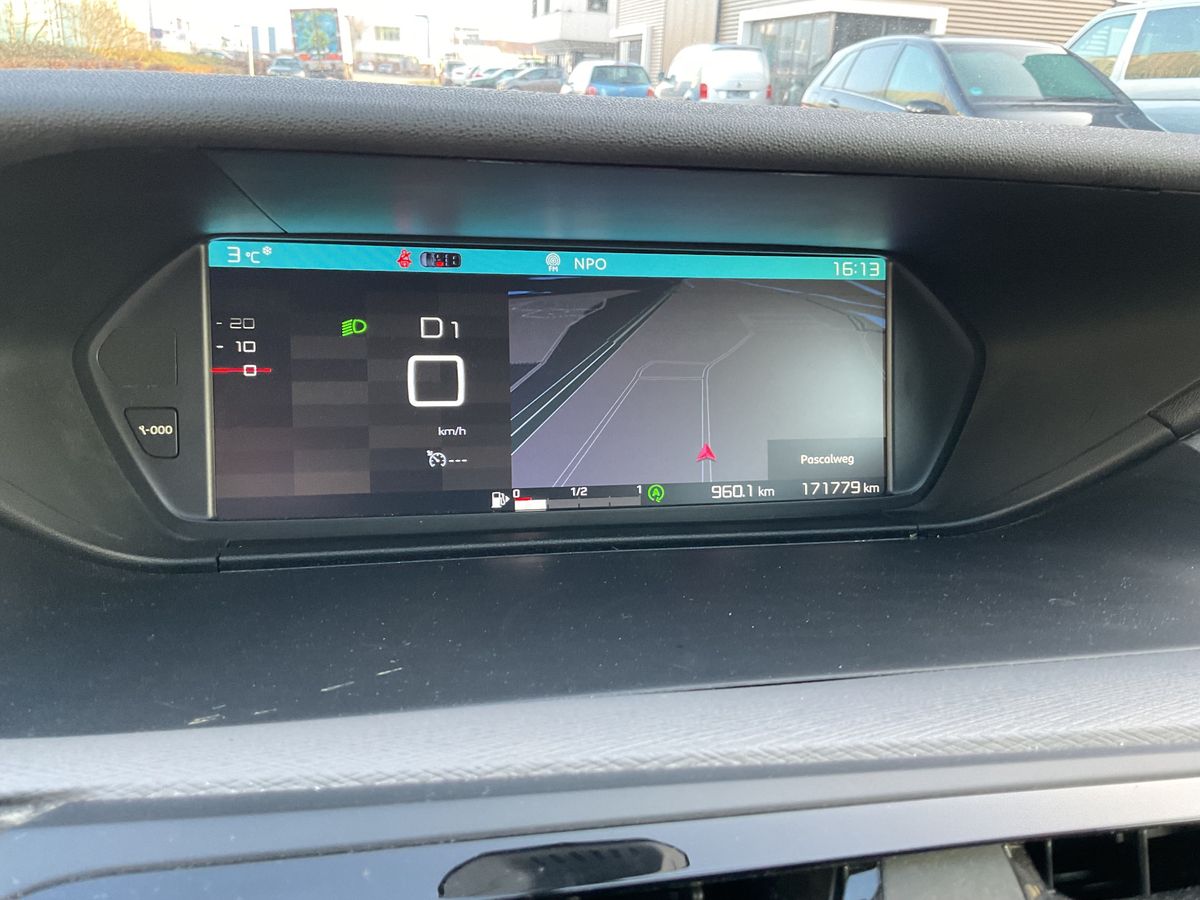 Citroen C4 2017 — photo 20