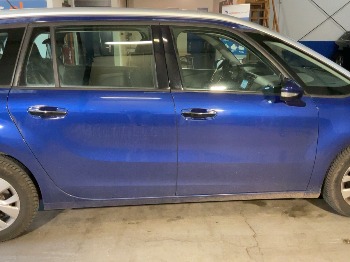 Citroen C4 2017 — photo 11