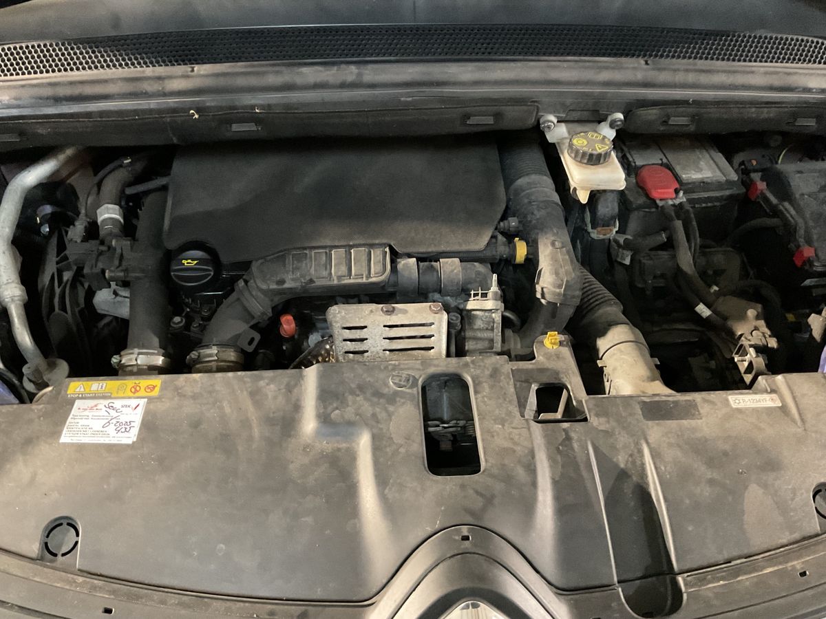 Citroen C4 2017 — photo 31