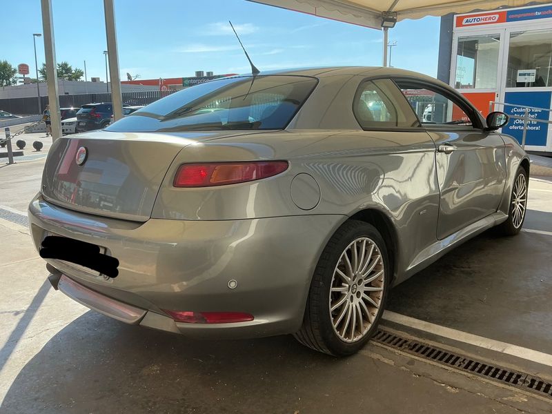 Alfa Romeo Alfa GT 1.9 JTD M-Jet Distinctive — zdjęcie 2