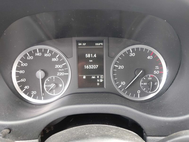 Mercedes-Benz Vito Tourer 116 CDI lang Pro — zdjęcie 12