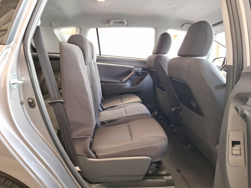 Toyota Verso 1.6 D-4D Active — zdjęcie 13