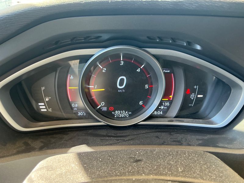 Volvo V40 2.0 D2 Kinetic — zdjęcie 13