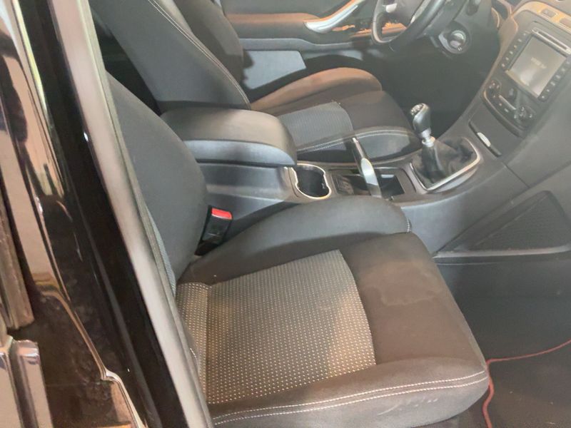 Ford S-Max 2.0 TDCi Business Edition — zdjęcie 11