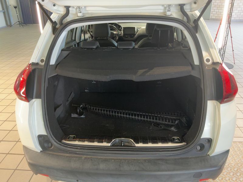 Peugeot 2008 1.2 PureTech Allure — zdjęcie 10