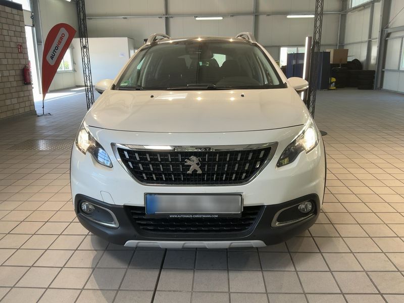 Peugeot 2008 1.2 PureTech Allure — zdjęcie 9