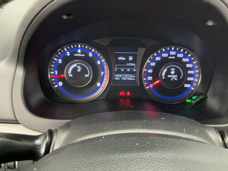 Hyundai i40 1.6 FIFA World Cup Edition 2014 – снимка 19
