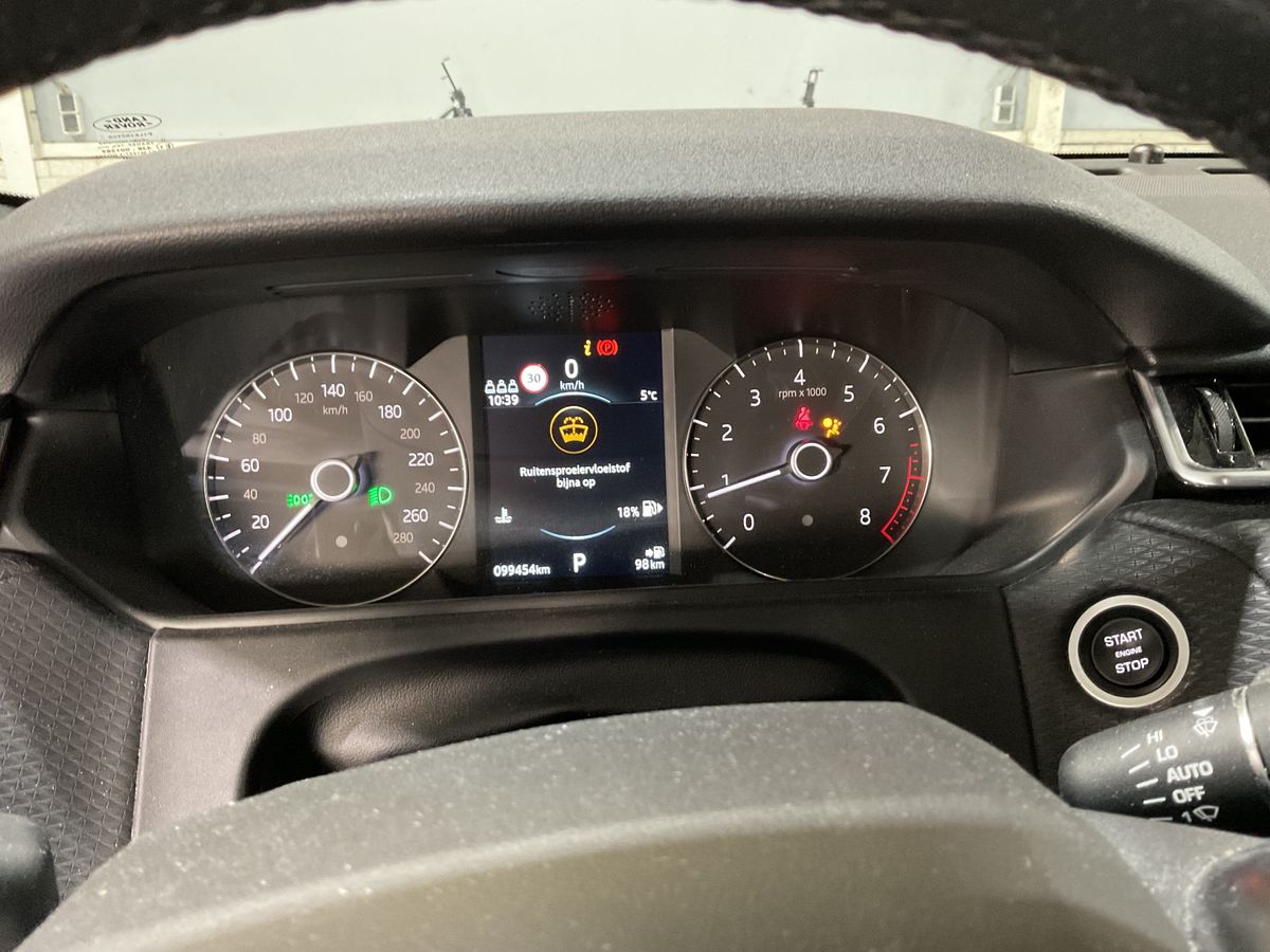 Land Rover 2018 — photo 19