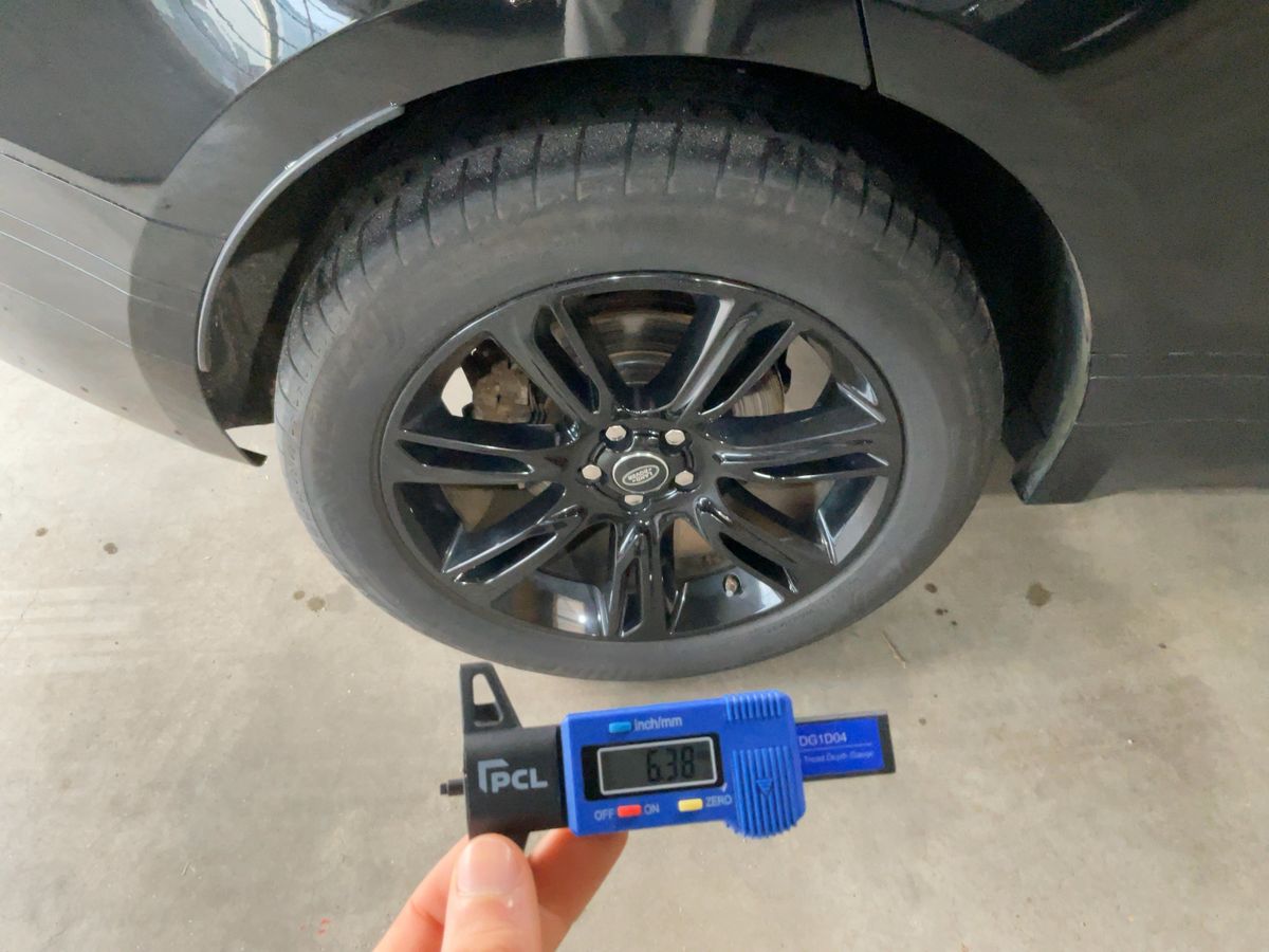 Land Rover 2018 — photo 10