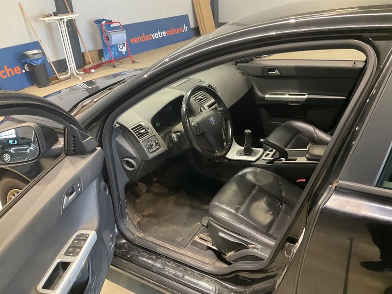 Volvo V50 1.6 D2 Business Edition — zdjęcie 3