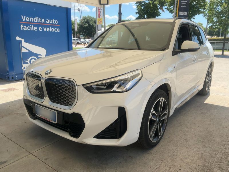 BMW iX1 eDrive 20 M Sport 2025 – снимка 1