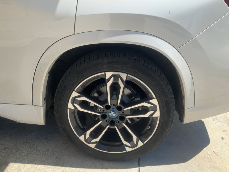 BMW iX1 eDrive 20 M Sport 2025 – снимка 5