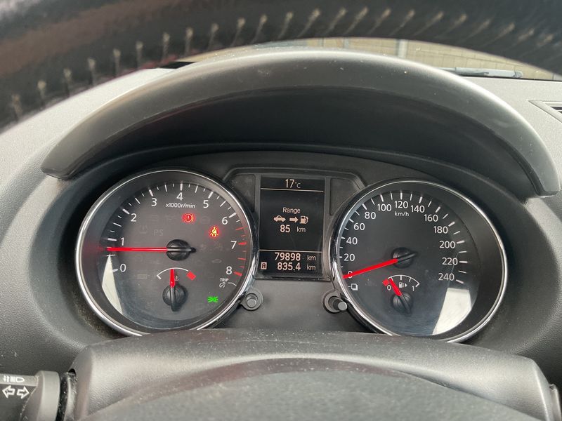 Nissan Qashqai 1.6 Acenta — zdjęcie 13