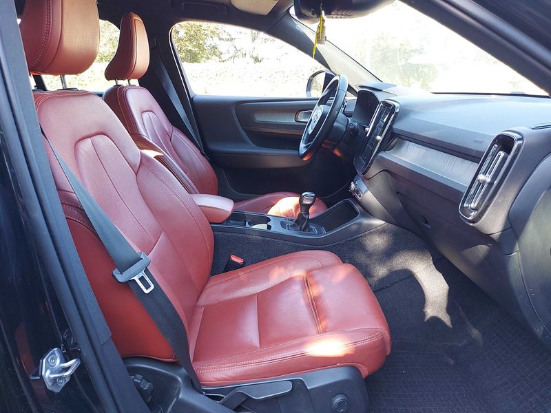 Volvo XC40 1.5 Inscription 2WD — zdjęcie 10