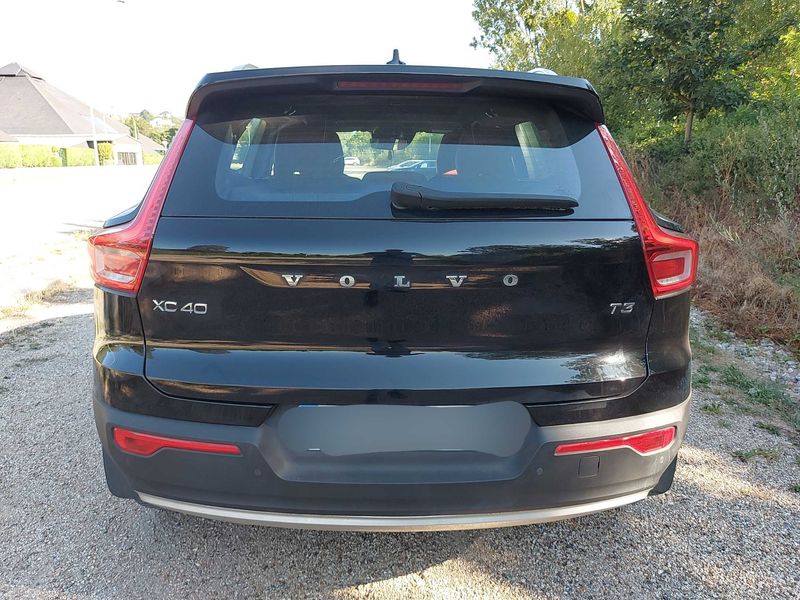 Volvo XC40 1.5 Inscription 2WD — zdjęcie 4