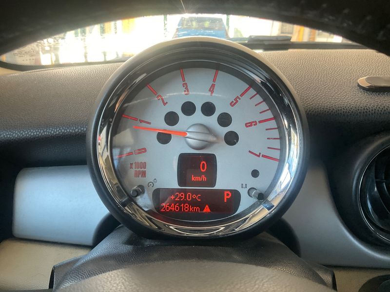 MINI Clubman Cooper D — zdjęcie 4