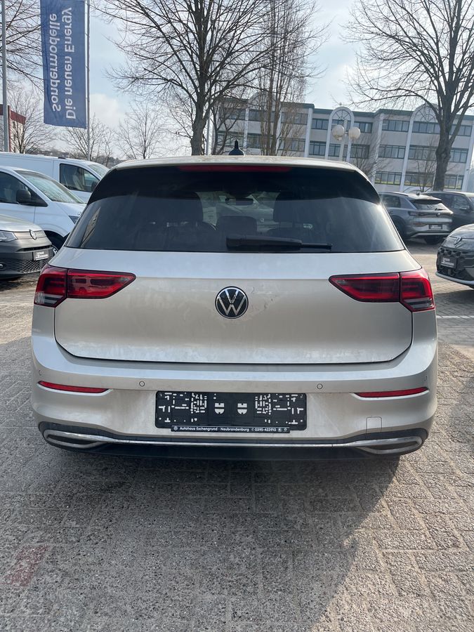 Volkswagen Golf 2024 — photo 5