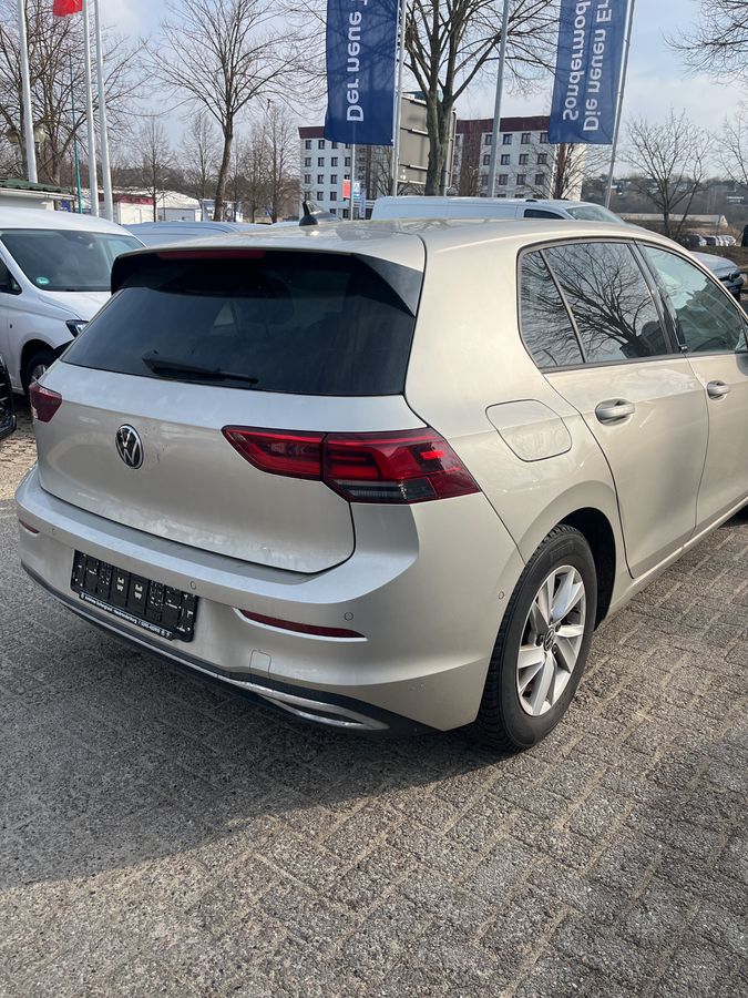 Volkswagen Golf 2024 — photo 6