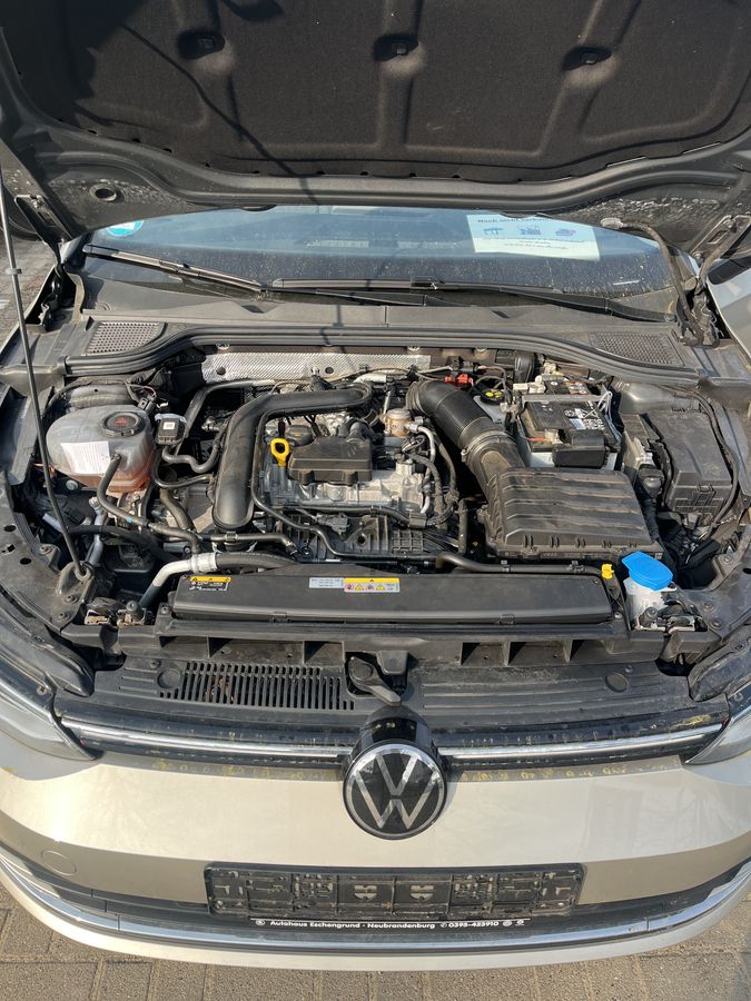 Volkswagen Golf 2024 — photo 9