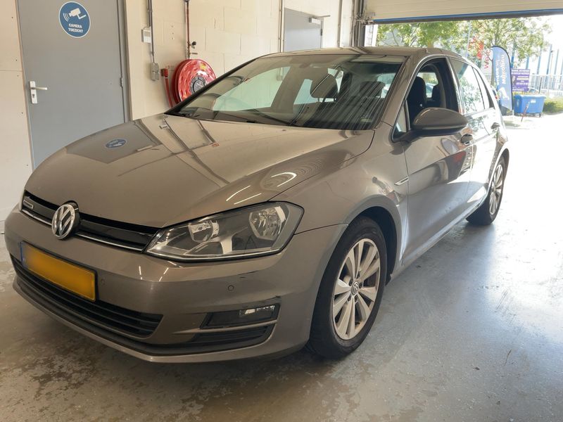 Volkswagen Golf VII 1.0 TSI Comfortline BlueMotion Tech 2016 – снимка 1