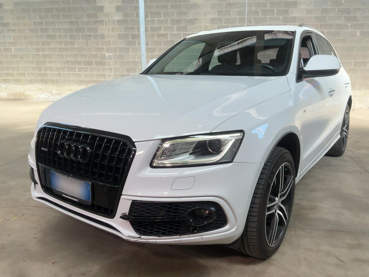 Audi Q5 2015 — photo 1