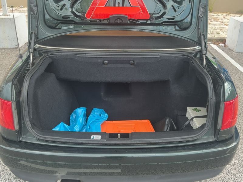 Audi Cabriolet 2.3 — zdjęcie 10