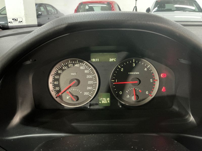 Volvo V50 2.0 D Momentum — zdjęcie 4