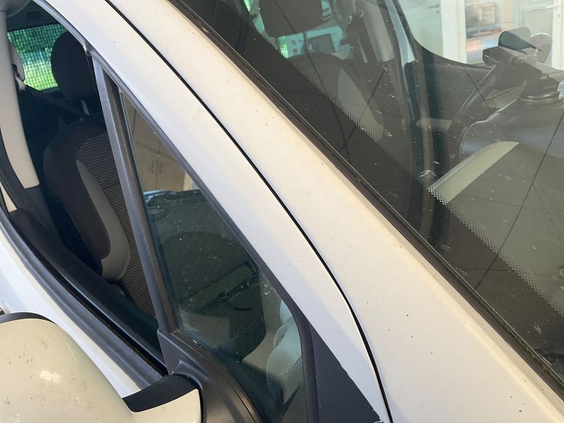 Peugeot Partner 1.6 HDi Allure 2015 – снимка 25