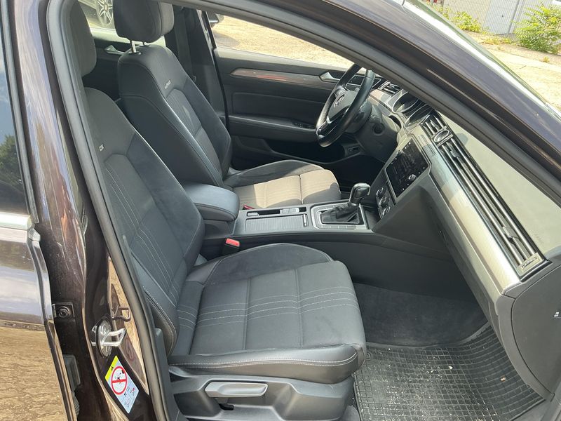 Volkswagen Passat Alltrack 2.0 TDI 4Motion BlueMotion Tech — zdjęcie 11